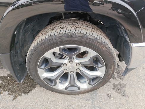 Used 2020 RAM 1500 Limited AWD/4WD image 3