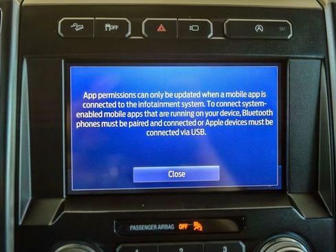 Used 2020 Ford F150 Lariat w/ Equipment Group 502A Luxury image 28