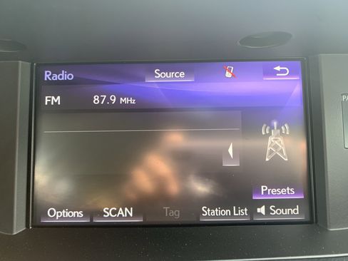 Used 2017 Lexus ES 350 w/ Luxury Package image 19