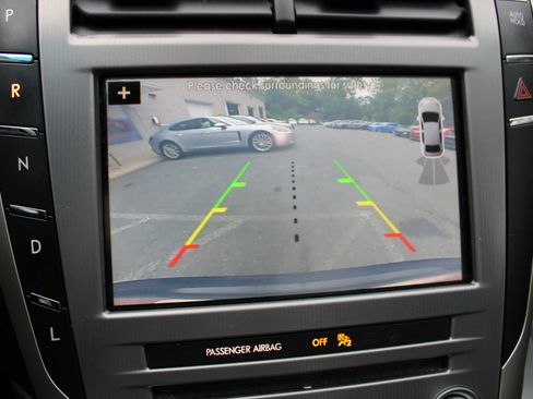 Used 2018 Lincoln MKZ Reserve FWD image 24