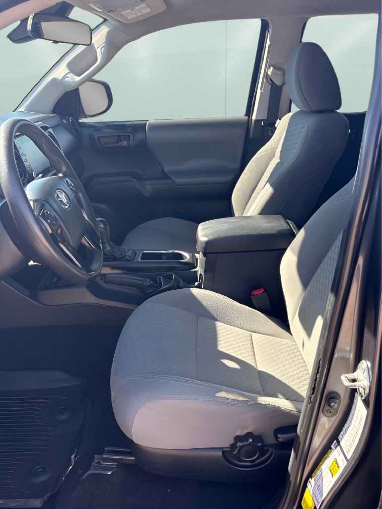 Used 2023 Toyota Tacoma SR AWD/4WD image 14