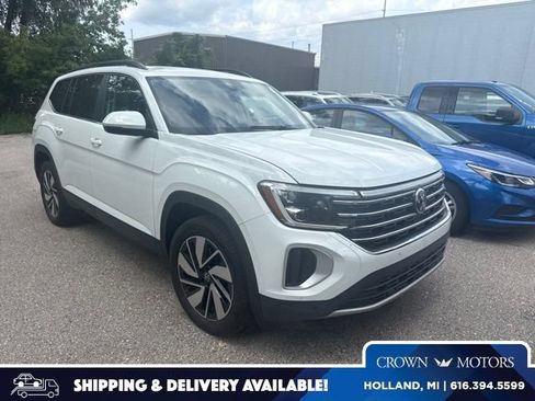 Used 2024 Volkswagen Atlas SE AWD/4WD image 1