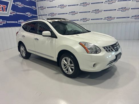 Used 2012 Nissan Rogue SV w/ Premium Pkg FWD image 7