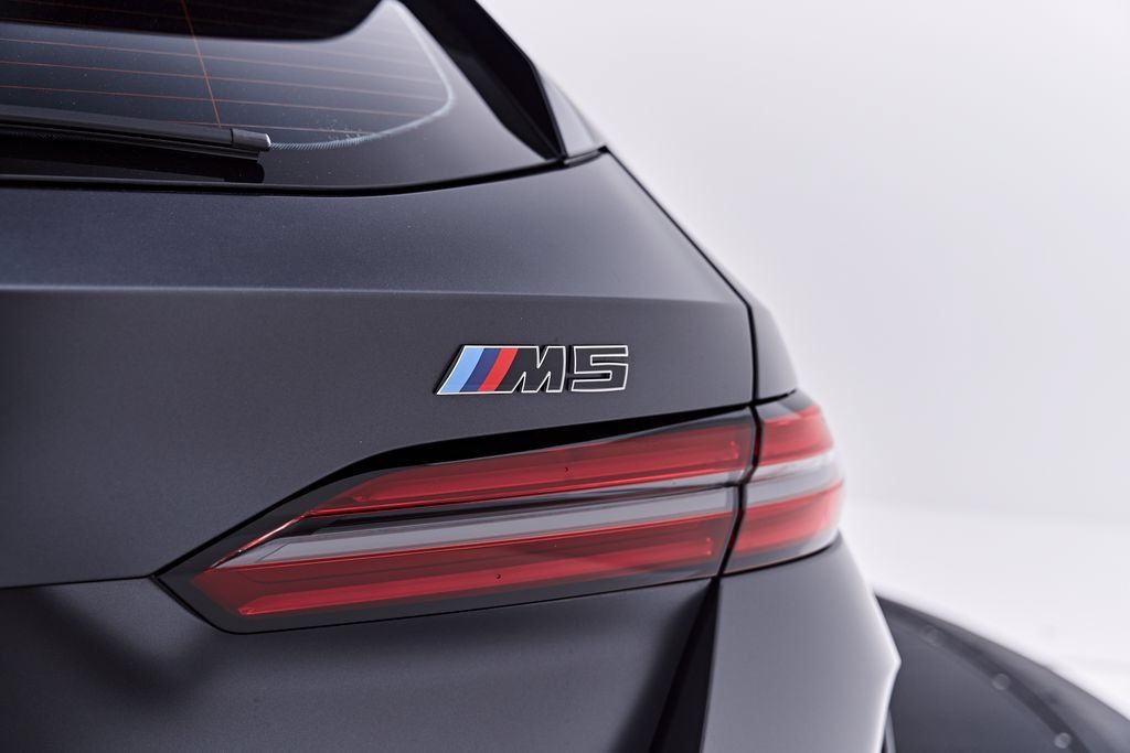 Used 2026 BMW M5 Touring AWD/4WD image 26