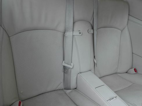 Used 2015 Lexus IS 250C RWD image 33