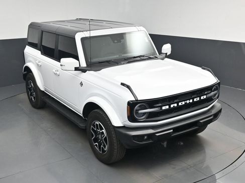 Used 2023 Ford Bronco Outer Banks image 34