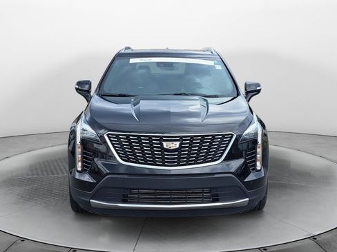 Used 2023 Cadillac XT4 Premium Luxury FWD image 2