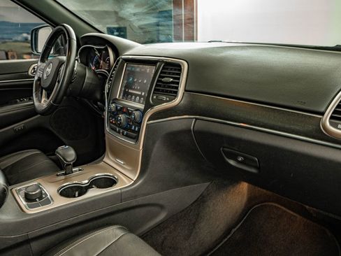 Used 2015 Jeep Grand Cherokee Limited w/ Luxury Group II AWD/4WD image 34
