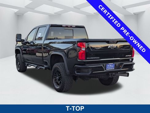 Used 2024 Chevrolet Silverado 2500 ZR2 w/ Technology Package image 6