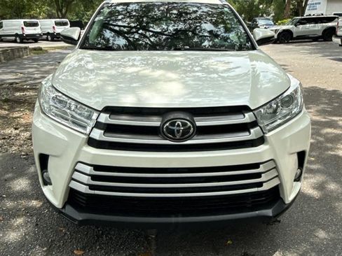 Used 2018 Toyota Highlander XLE FWD image 8