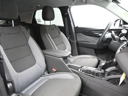 New 2025 Chevrolet TrailBlazer LT w/ Convenience Package FWD image 26