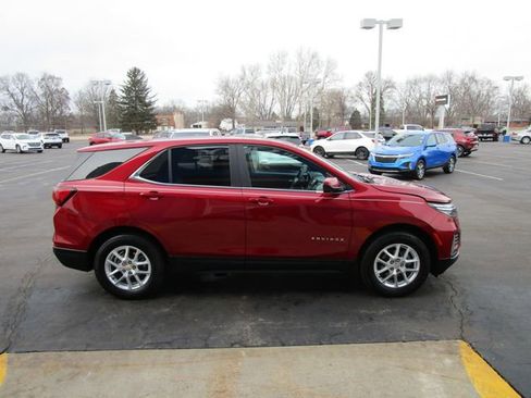 Used 2023 Chevrolet Equinox LT AWD/4WD image 6