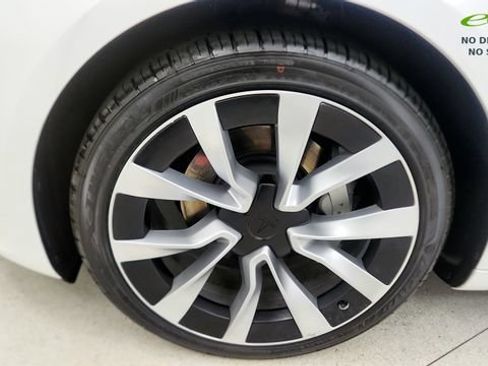 Used 2024 Tesla Model 3 Long Range RWD image 80