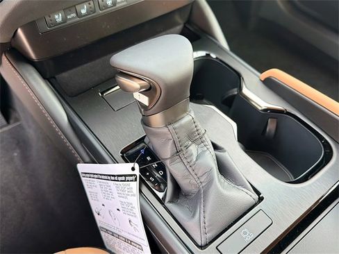 New 2025 Lexus ES 350 w/ Premium Package image 28