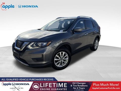 Used 2017 Nissan Rogue SV w/ SV Premium Package image 1