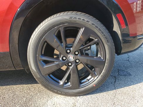 Used 2023 Buick Envision Essence w/ Sport Touring Package image 9