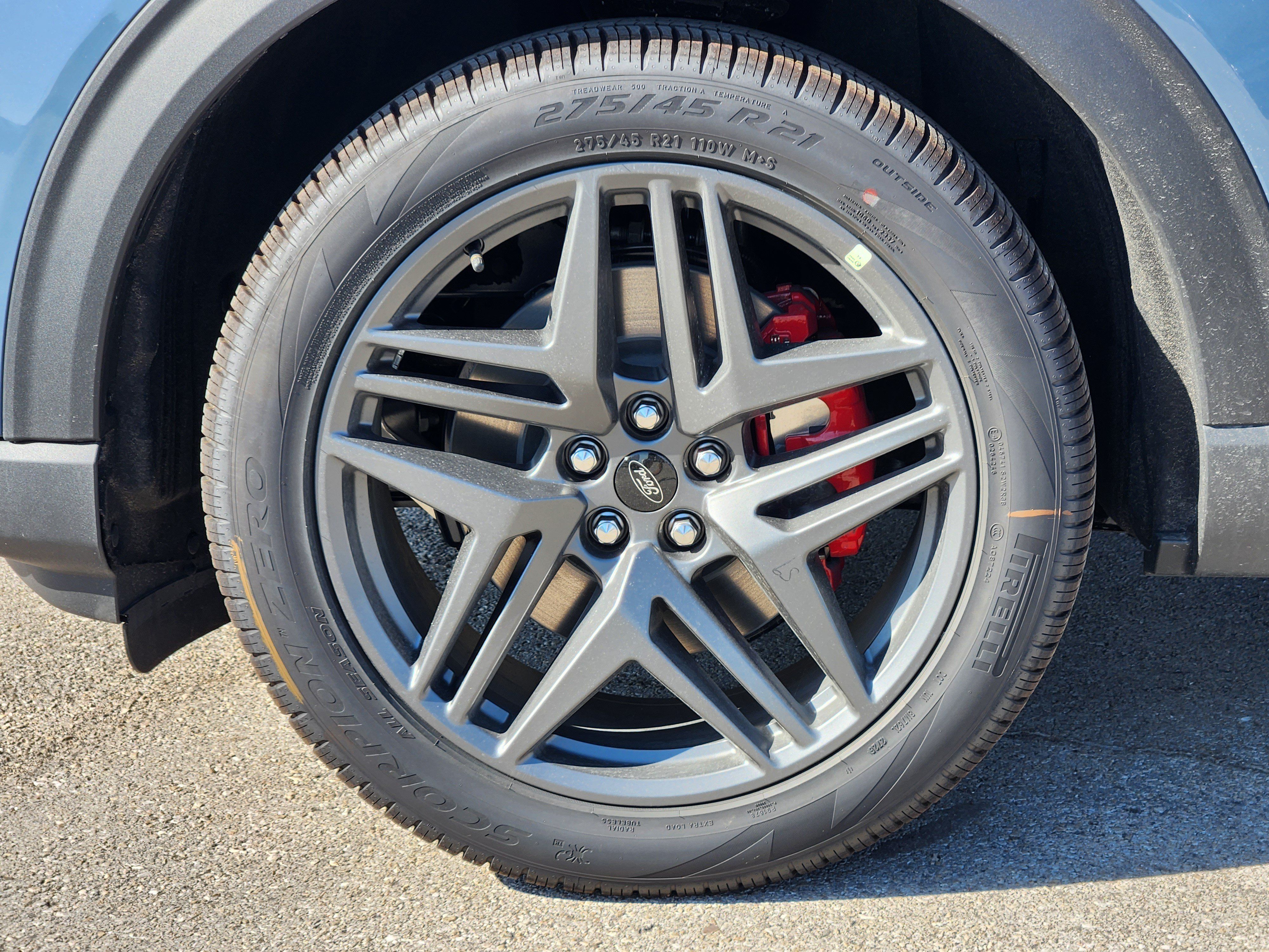 New 2027 Ford Explorer ST-Line w/ ST-Line Street Pack RWD image 7