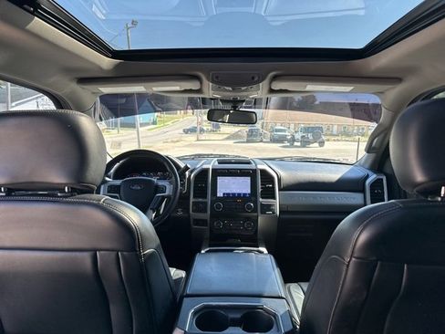 Used 2020 Ford F350 Lariat w/ Lariat Ultimate Package image 42