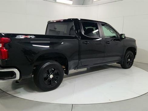 Used 2025 Chevrolet Silverado 1500 LT image 8