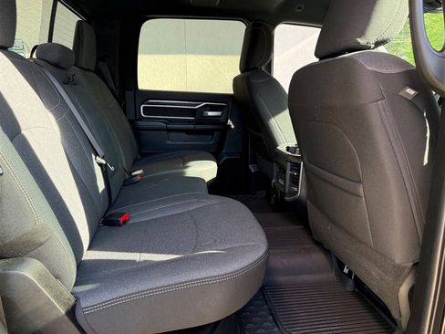 Used 2024 RAM 3500 Big Horn w/ Level 2 Equipment Group image 5