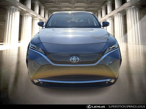 Used 2023 Toyota Venza Limited AWD/4WD image 9