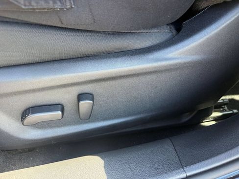 Used 2025 Nissan Altima 2.5 SV FWD image 22