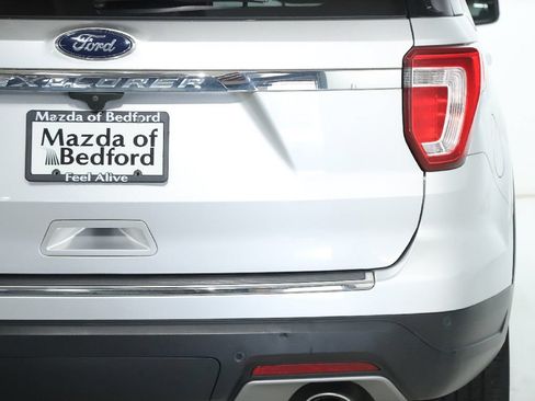 Used 2018 Ford Explorer XLT w/ Equipment Group 202A FWD image 47