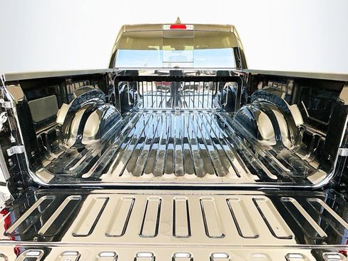 New 2026 RAM 1500 Express AWD/4WD image 24