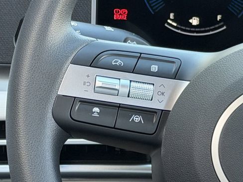 New 2026 Hyundai Tucson SE image 13