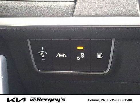 Used 2018 Kia Stinger Premium image 26