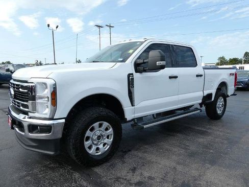 Certified 2024 Ford F250 XLT w/ FX4 Off-Road Package AWD/4WD image 8