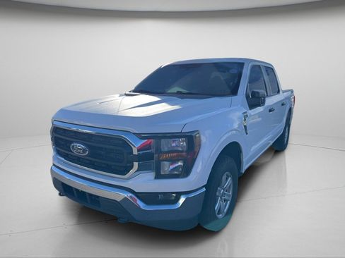 Used 2023 Ford F150 XLT w/ Trailer Tow Package image 13