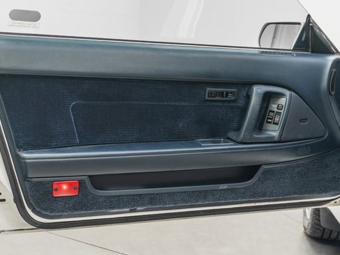 Used 1988 Toyota Supra image 32