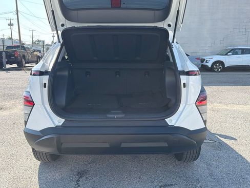 Used 2024 Hyundai Kona SEL AWD/4WD image 7