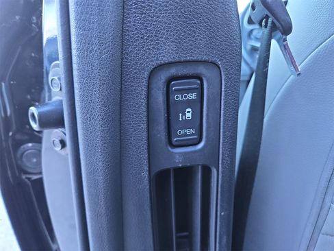 Used 2018 Honda Odyssey EX-L image 42