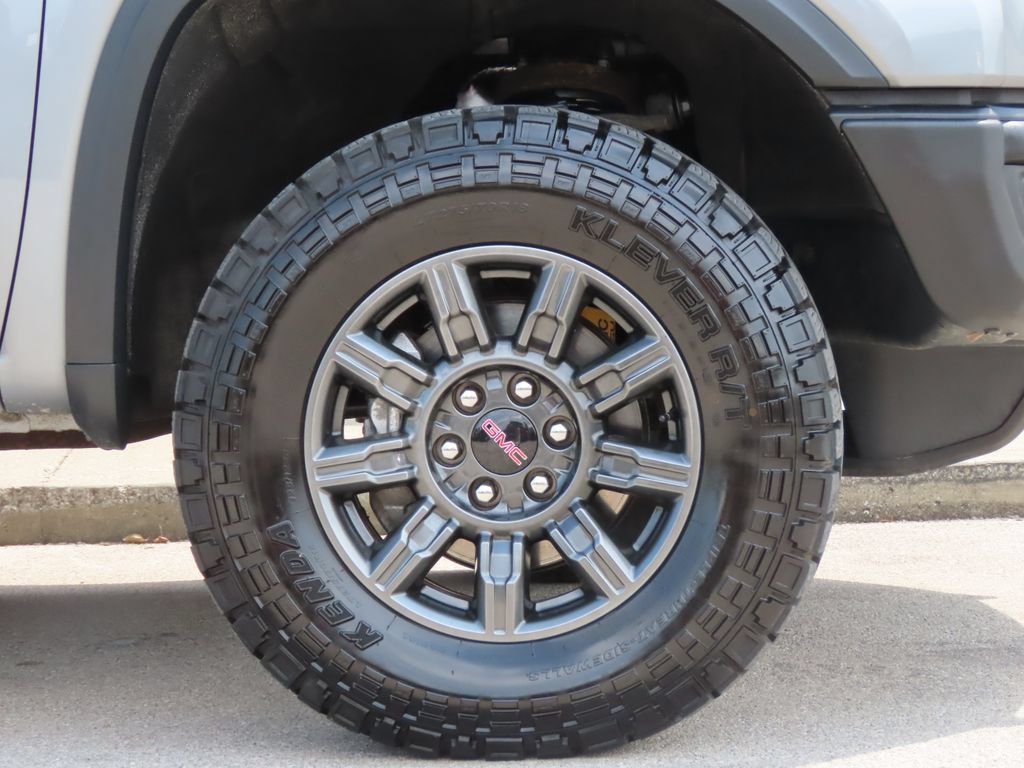 Used 2024 GMC Sierra 1500 AT4X AWD/4WD image 16