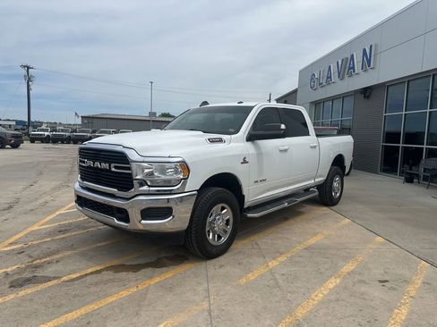 Used 2020 RAM 2500 Big Horn AWD/4WD image 3