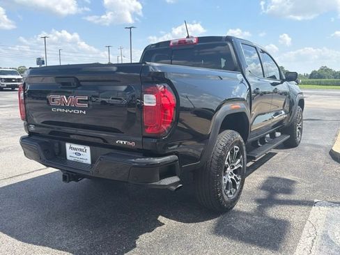 Used 2023 GMC Canyon AT4 w/ AT4 Premium Package AWD/4WD image 5