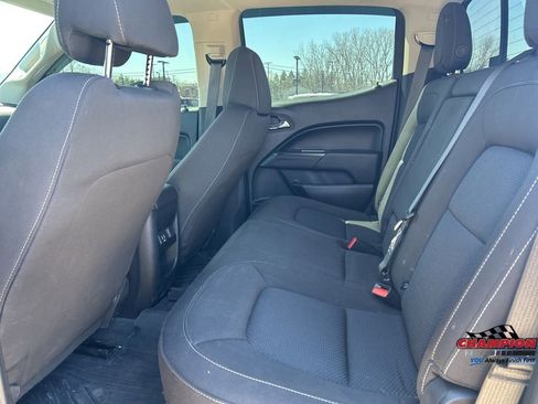 Used 2019 Chevrolet Colorado LT w/ LT Convenience Package image 13