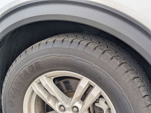 Used 2023 Ford Explorer XLT w/ Equipment Group 202A image 29