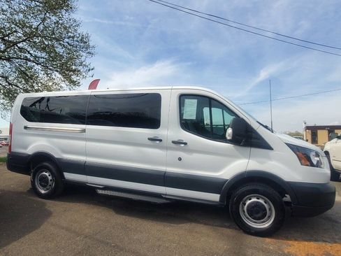 Used 2018 Ford Transit 350 XL image 6