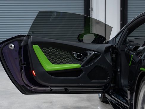 Used 2018 Lamborghini Huracan LP 580-2 RWD image 22