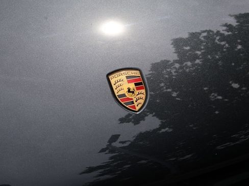 Used 2023 Porsche Macan S AWD/4WD image 13