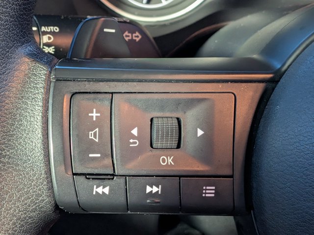 Used 2024 Nissan Rogue SV FWD image 25