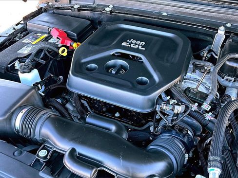 Used 2021 Jeep Wrangler Unlimited Rubicon 4xe w/ Cold Weather Group image 34