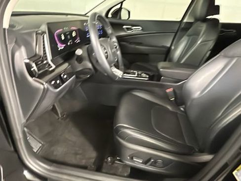 Used 2024 Kia Sportage EX AWD/4WD image 12