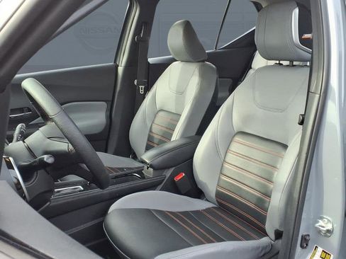 Used 2024 Nissan Kicks SR w/ SR Premium Package image 3