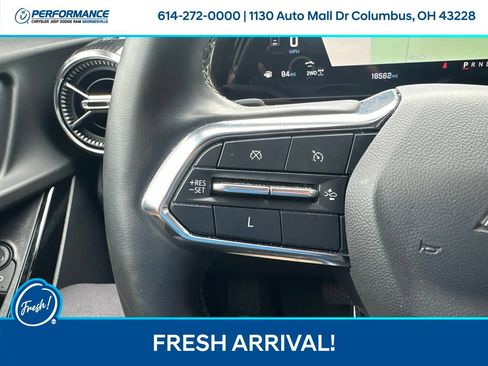Used 2025 Chevrolet Equinox ACTIV w/ Safety and Technology Package AWD/4WD image 19