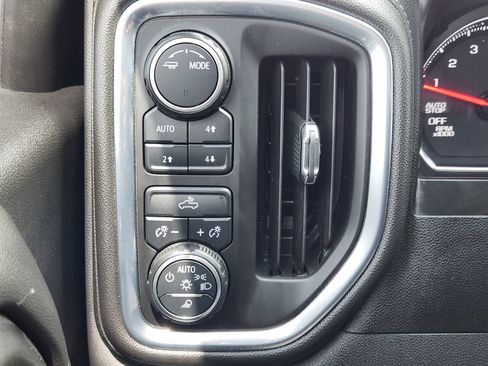 Used 2020 Chevrolet Silverado 1500 LT w/ Texas Edition AWD/4WD image 22