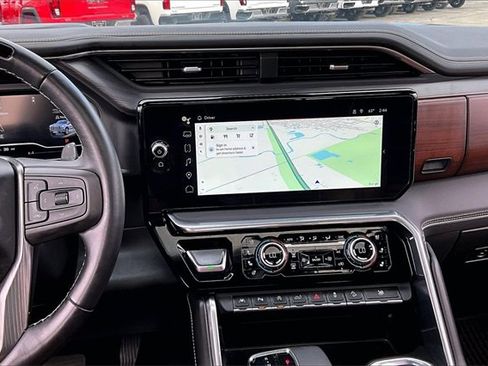 Used 2024 GMC Sierra 1500 Denali Ultimate image 10